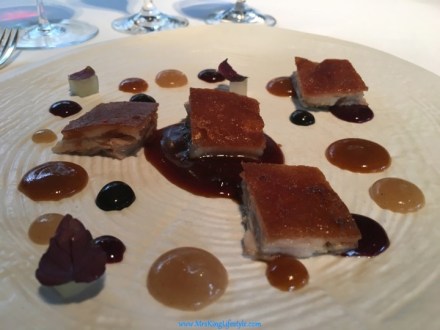 13-can-roca-suckling-pig_new